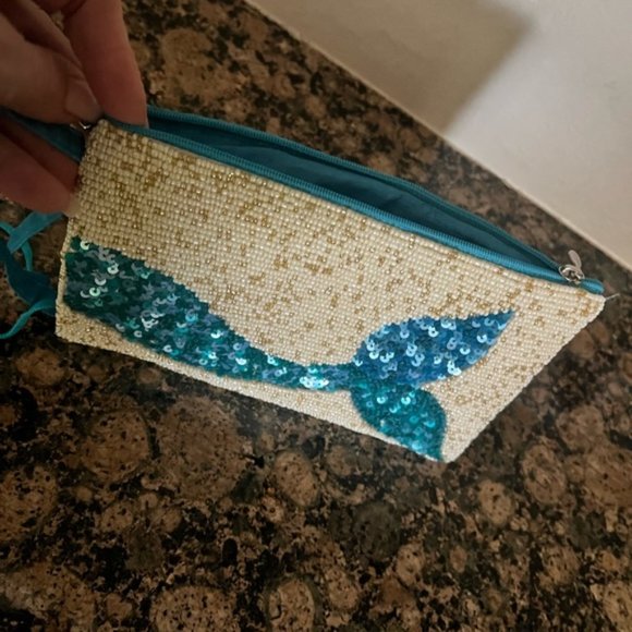 Bamboo Trading Mermaid Beaded Crossbody or Wristlet Cell Phone Bag - Picture 2 of 5